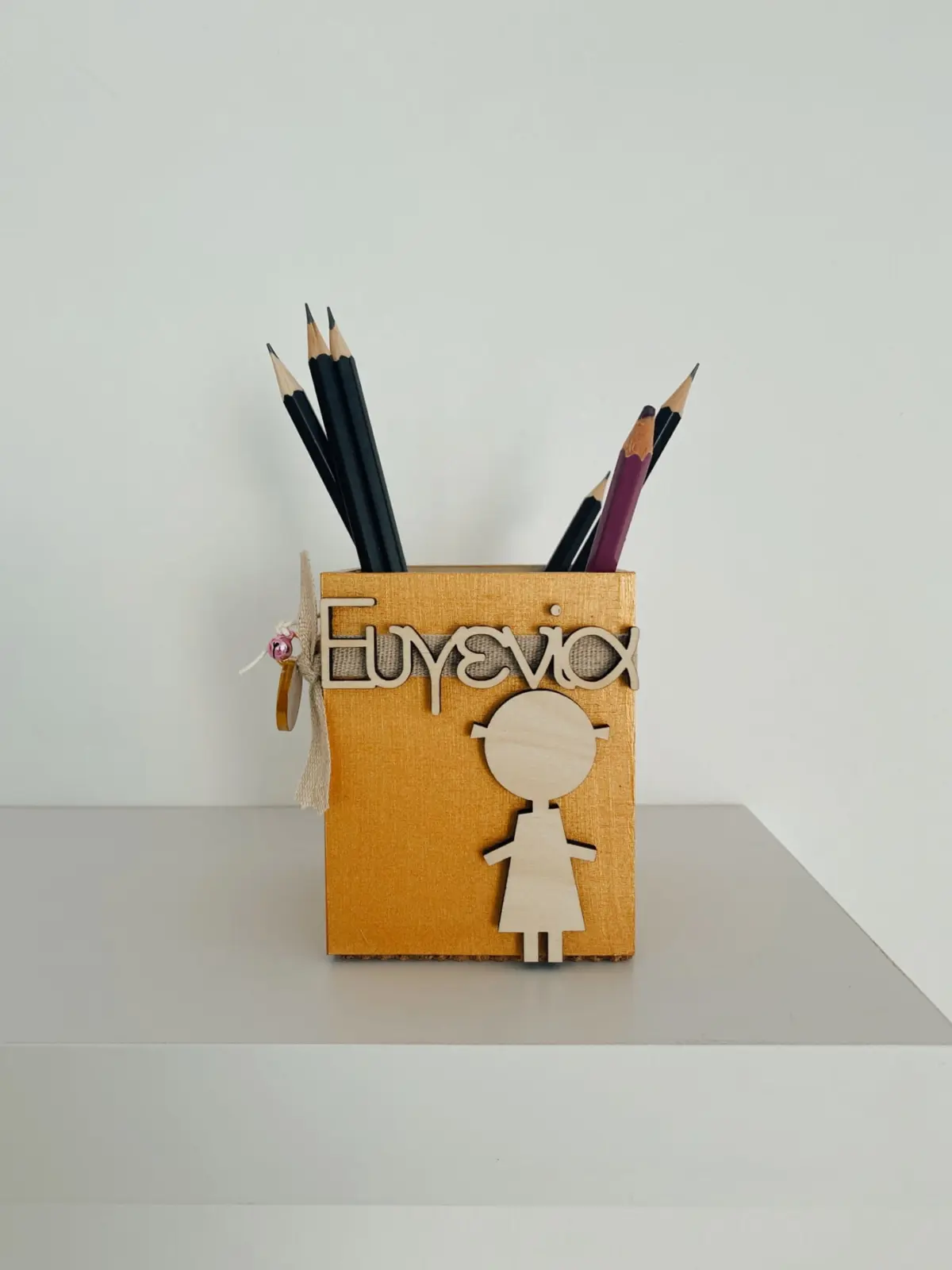 Μολυβοθήκη Girl
